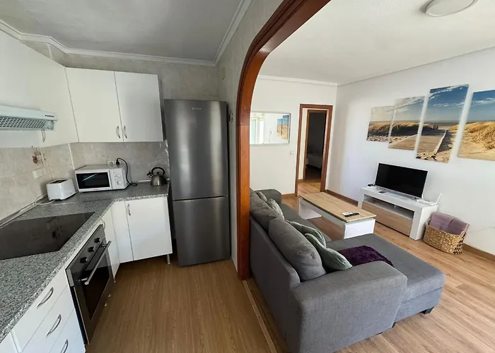 Apartment Homely Mar 3